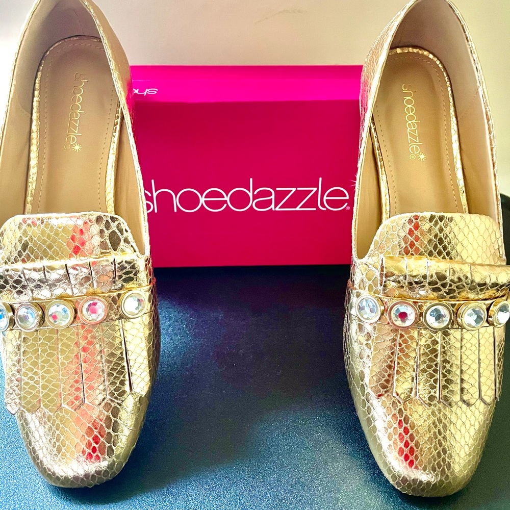 Shoe Dazzle Gold Studded Flats